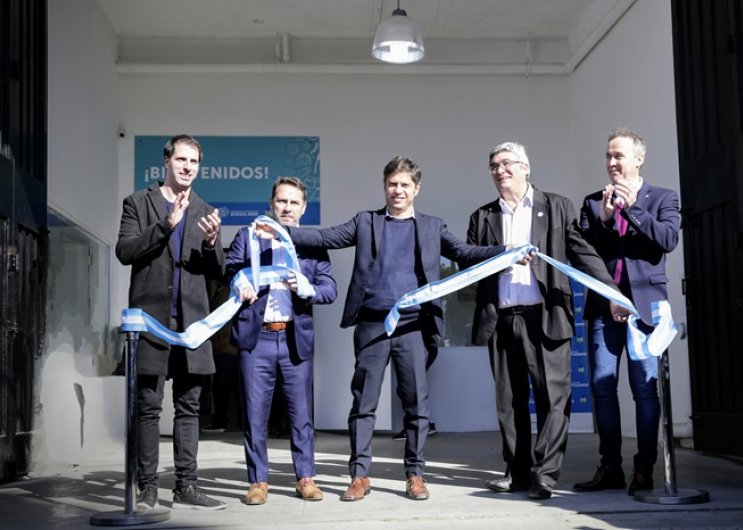 Kicillof y Descalzo inauguraron el Mercado Bonaerense Fijo en Ituzaingó