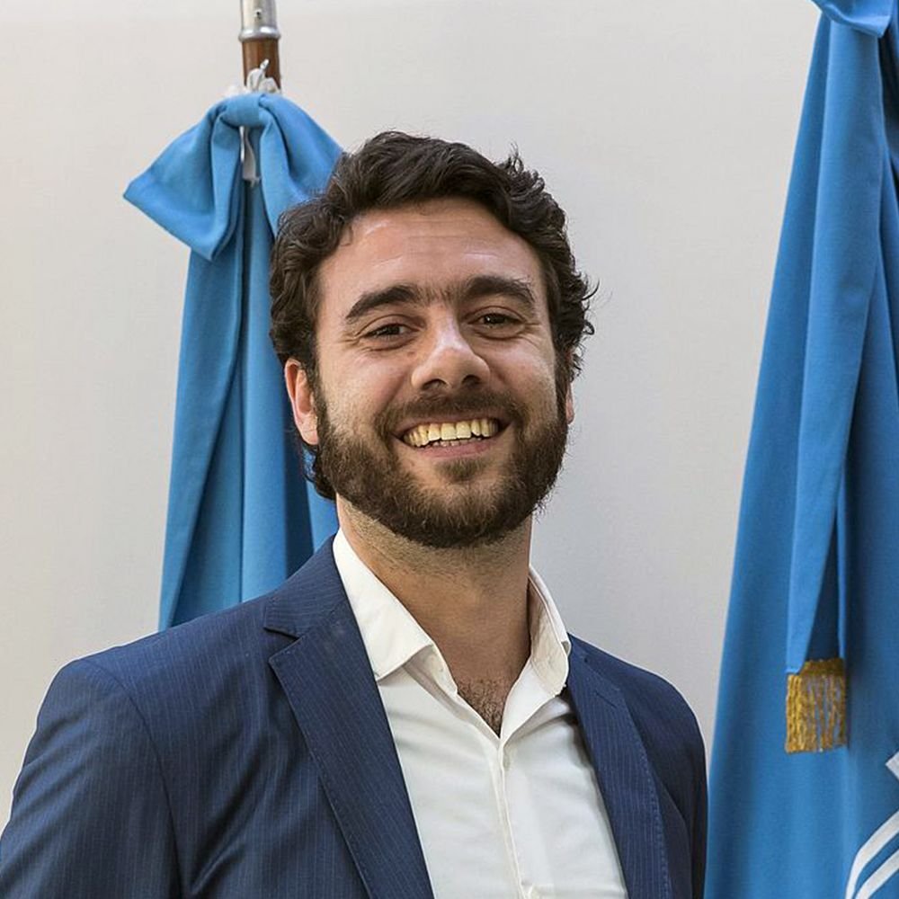 Lucas Ghi continúa con la restructuración de su gabinete