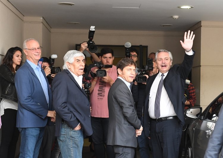 El trato especial con Moyano deja en manifiesto la preocupación por la paz social