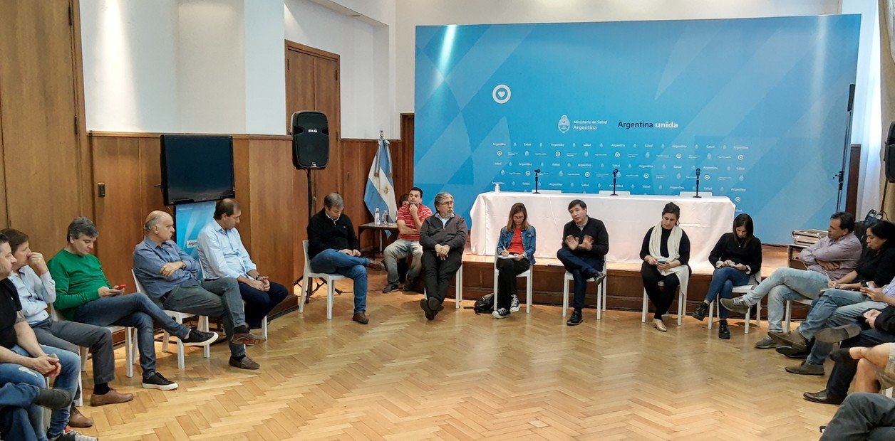 Denuncian la compra de alimentos con supuestos sobreprecios en plena pandemia